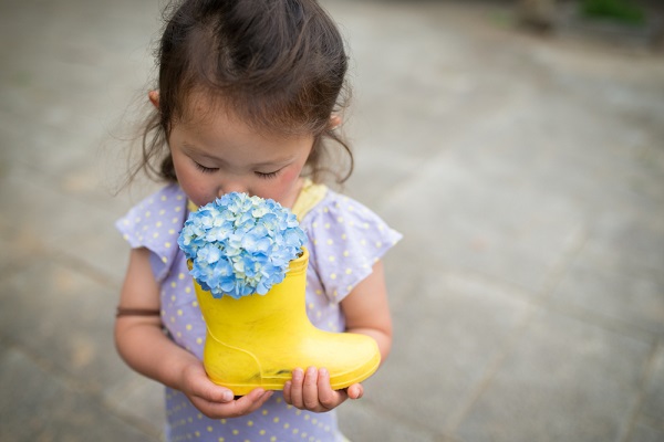 6月の2歳児の子どもの写真