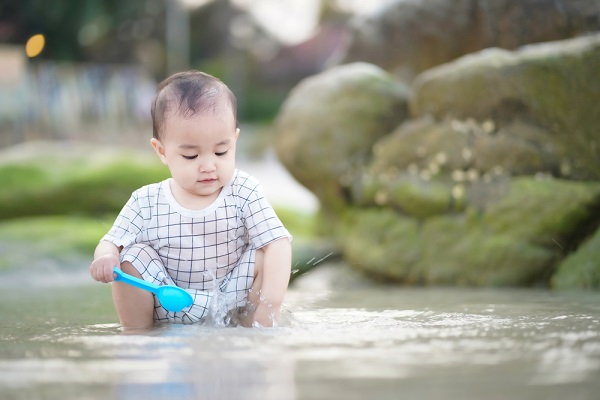 6月の0歳児の写真