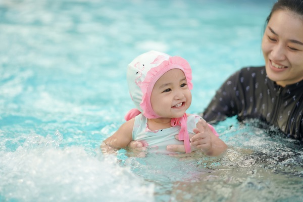 8月の0歳児の写真