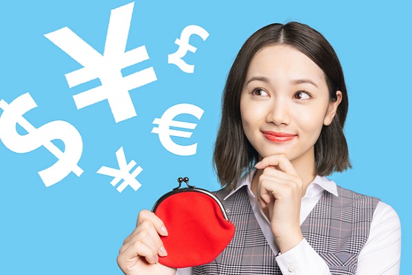 お金のことを考える女性