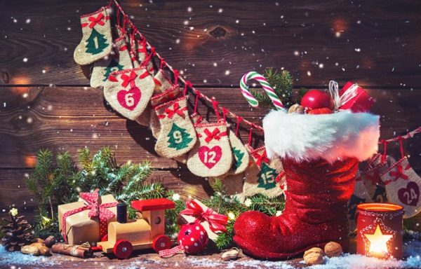 クリスマスブーツの製作9選 牛乳パックや紙コップなど身近な素材を活かしたアイデア 保育学生の就活お役立ちコラム 保育士バンク 新卒 クリスマスブーツの製作9選 牛乳パックや紙コップなど身近な素材を活かしたアイデア 保育学生の就活お役立ちコラム 保育士バンク 新卒