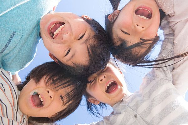 笑顔の子どもたち