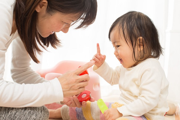 1歳児の部分実習の様子