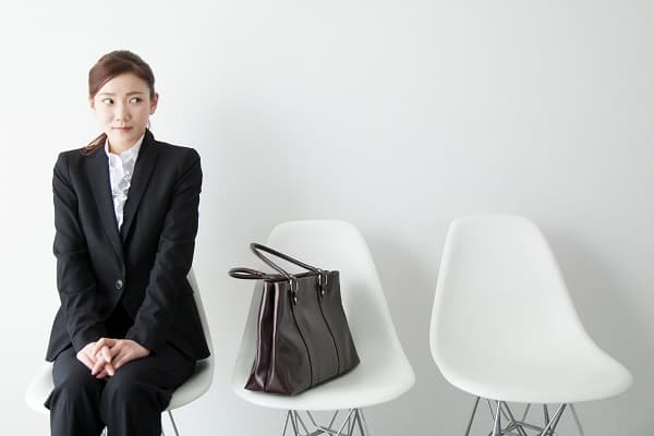 「緊張しい」が短所の新卒保育士さん!面接で「短所はなに?」と聞かれたらどう答える?