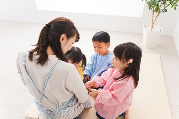 公務員保育士とは。私立保育士との違いや採用試験、応募方法など