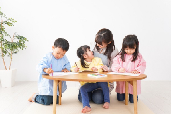 認定こども園とは?保育園や幼稚園との違い