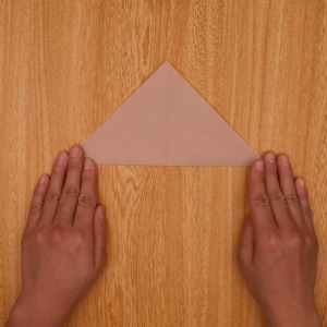 動画】2枚の折り紙で簡単に作れる、かわいい猫│保育士求人なら【保育 