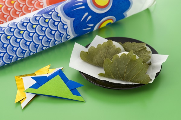 こどもの日の意味とは?由来や兜、鯉のぼりを飾る意味、子ども向けにわかりやすく伝える方法