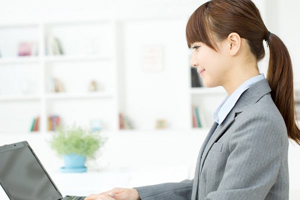 WEB面接とは。準備するものや面接の流れ、注意点