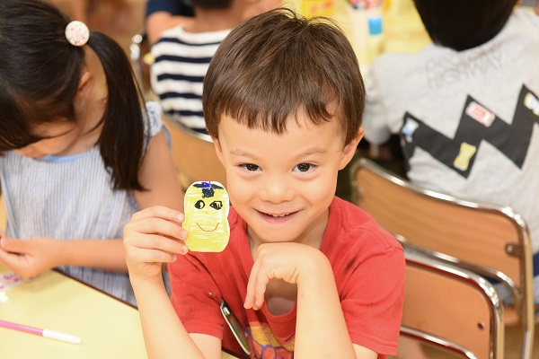 ピュアみるくんをかいた男の子