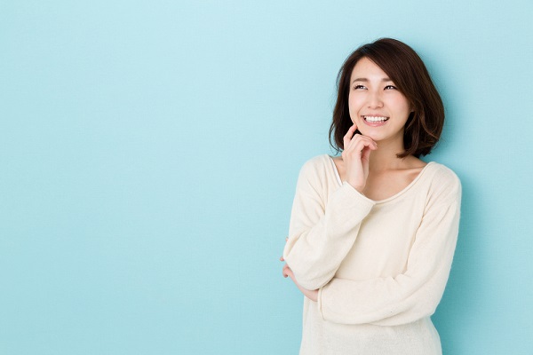 笑顔の女性
