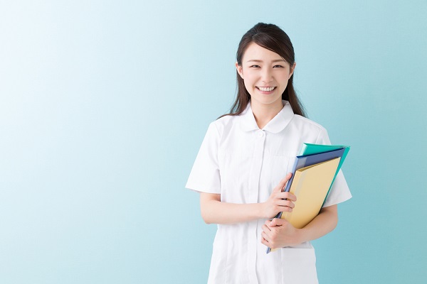 乳児院で働く看護師とは。役割や仕事内容、給料事情など