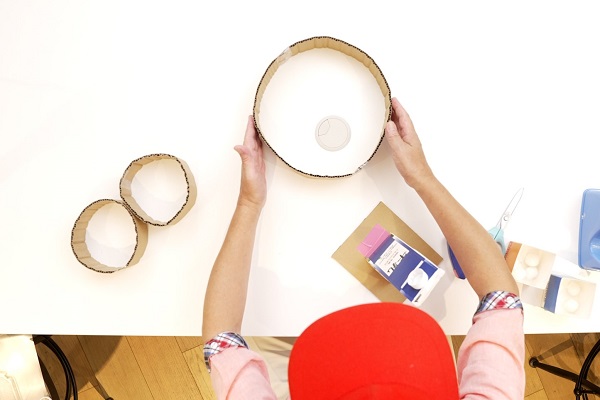 ダンボールで作るゴールの写真