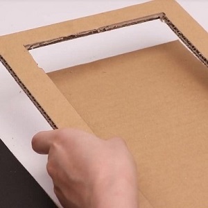 ダンボール工作で作るパソコンのおもちゃの作り方