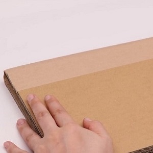 ダンボール工作で作るパソコンのおもちゃの作り方