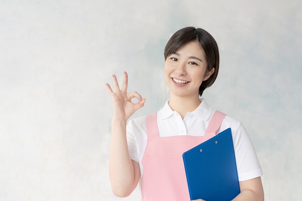 笑顔の女性