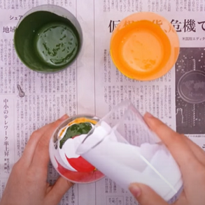 色を重ねる