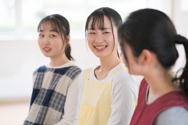「保育観が合わない…」さまざまな保育観から見る解決のヒントと、自分らしい保育の在り方