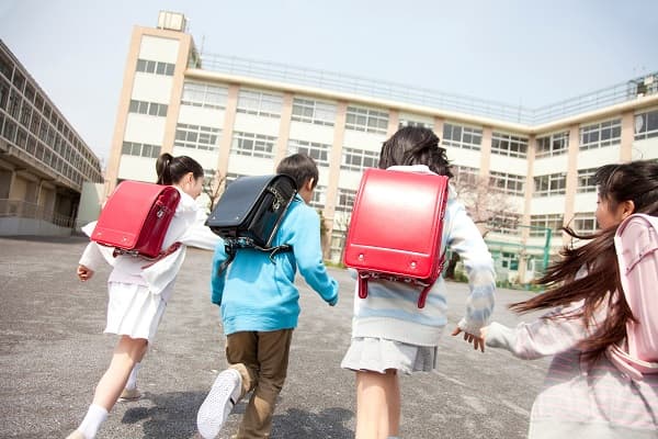 生活の場となる学童保育。保育士の経験や資格が活きる仕事内容とは
