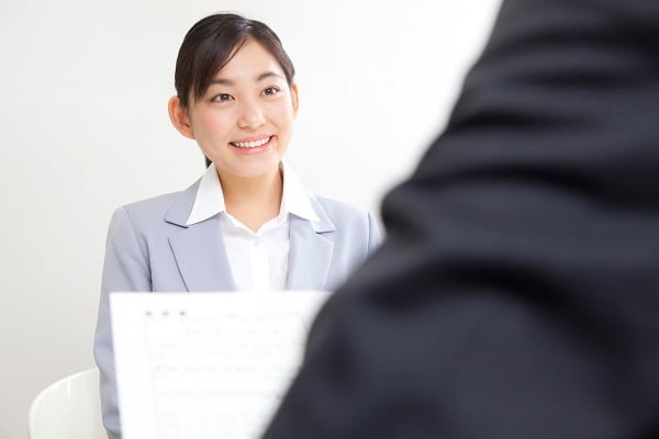 【これでばっちり!】保育士の面接対策。服装や前日までに準備しておきたいことを動画で解説