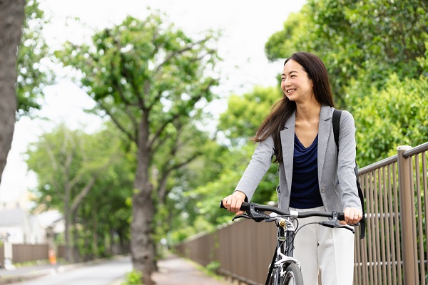 通勤女性