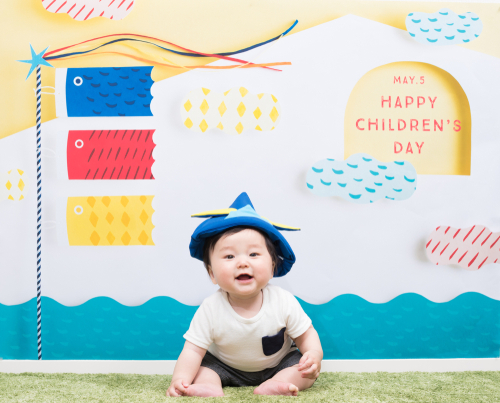 1歳児、0歳児の乳児クラス向けこいのぼり製作のアイデア。ねらいにあわせた作り方など