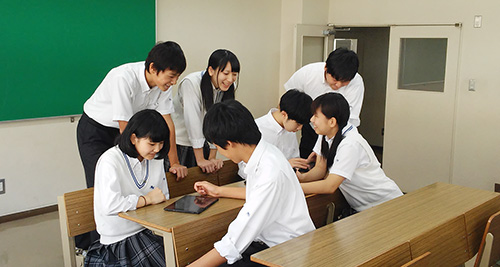 身を起こす