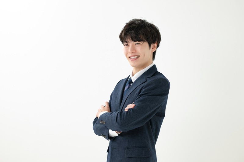 仕事におけるZ世代の特徴や価値観とは？考え方やコミュニケーションのポイントを解説 | オンライン研修・人材育成 - Schoo（スクー）法人・企業向けサービス