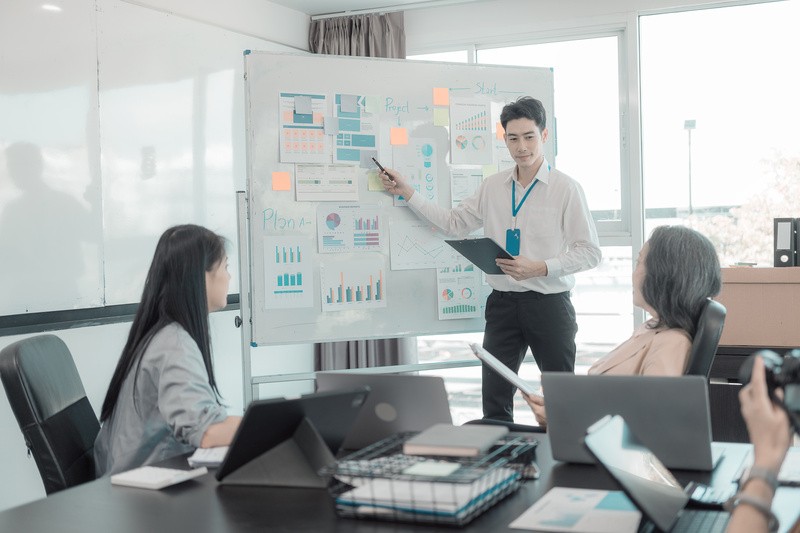 マネジメントの基本を徹底解説！必要なスキルも紹介 | オンライン研修・人材育成 - Schoo（スクー）法人・企業向けサービス