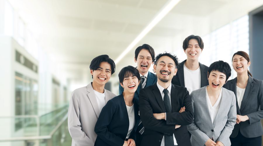 愛社精神とは？重要性やエンゲージメントとの違い、育むための方法についても解説 | オンライン研修・人材育成 - Schoo（スクー）法人・企業向けサービス