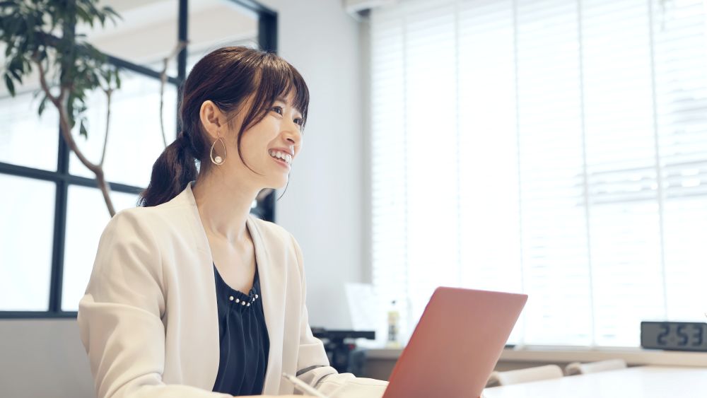 バリキャリとは？ゆるキャリ、フルキャリとの違いや特徴、キャリア志向女性が抱えやすい悩みについて解説