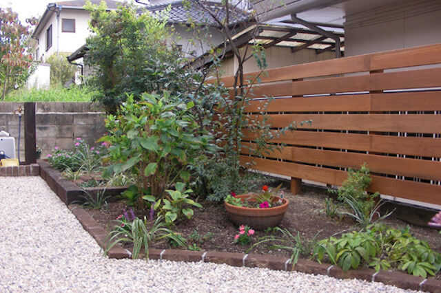 狭い 小さいお庭を リフォームでおしゃれ 快適に 実例や費用 ポイントまとめ リフォーム費用の一括見積り リショップナビ