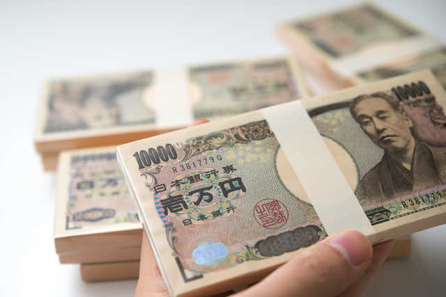 資金はどのくらい必要?使い道は?