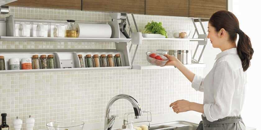 目線の高さに合う収納で、調理効率アップ!