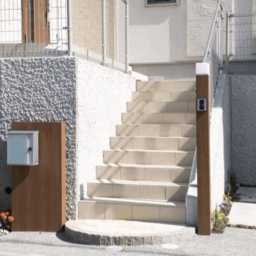 外階段リフォームの方法と費用相場 リフォーム費用の一括見積り リショップナビ