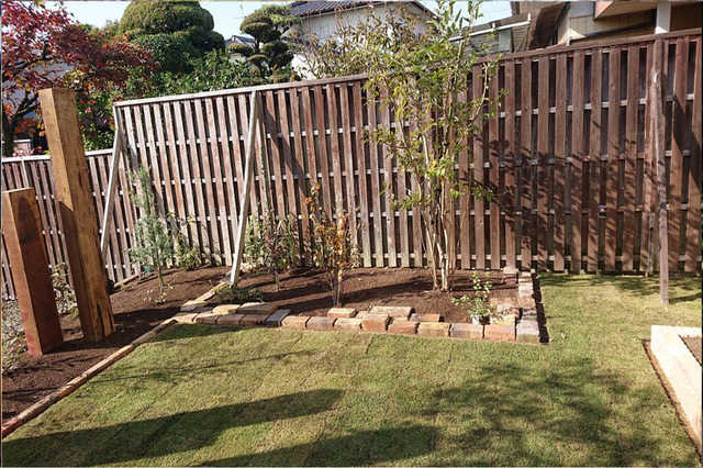 ウッドフェンスとは 特徴や使うメリット リフォーム費用の一括見積り リショップナビ