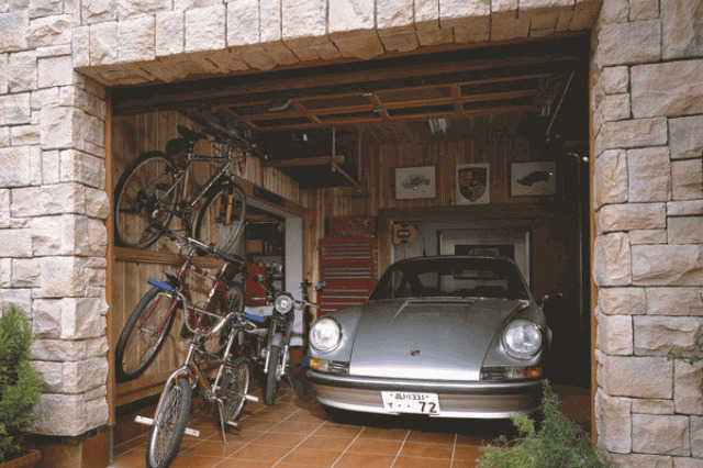 ガレージ カーポートの設置リフォームの価格と施工例 屋根付き駐車場工事の注意点も解説 リフォーム費用の一括見積り リショップナビ