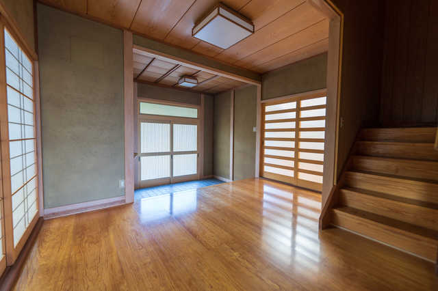 和風な住宅の玄関