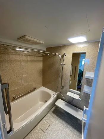 株式会社BSホースの事例 自動洗浄機能付きのユニットバス