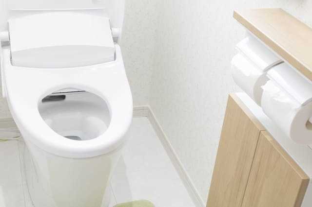 和式トイレを洋式にリフォーム!気になる費用や工事方法、期間は?施工事例とおすすめ品もあわせてご紹介!