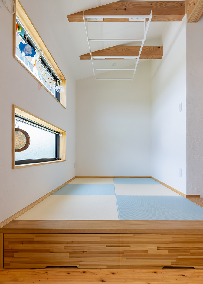 【2026年最新版】3畳の畳コーナー10選！コンパクトながら多目的に使える3畳の畳スペースまとめ|家づくりガイド記事【くふうイエタテ】