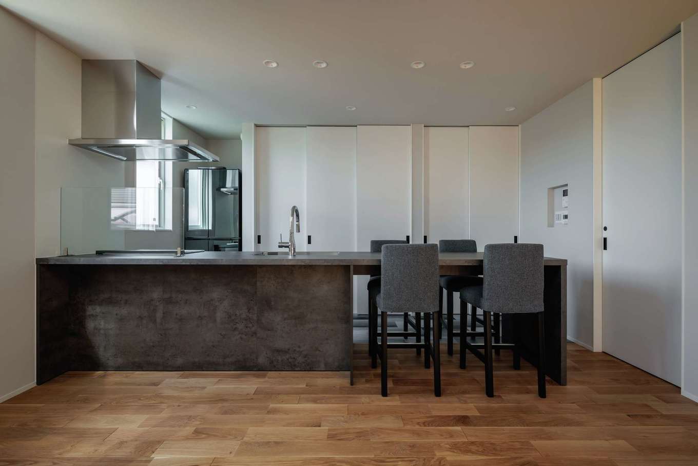 コンパクトでも開放的に暮らせる 家事も子育てもしやすいデザイン住宅｜tact design firmの新築施工例【くふうイエタテ】