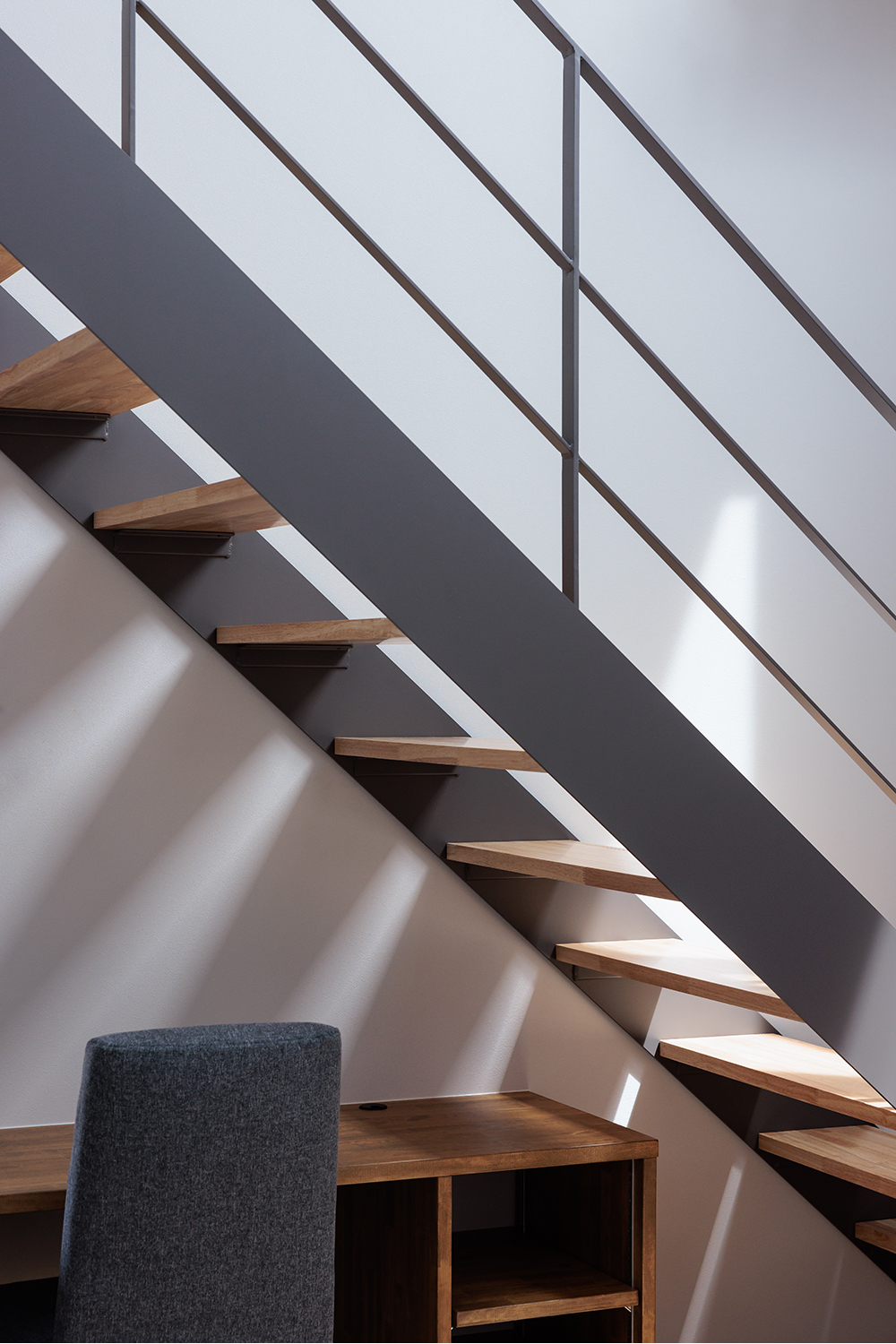 コンパクトでも開放的に暮らせる 家事も子育てもしやすいデザイン住宅｜tact design firmの新築施工例【くふうイエタテ】