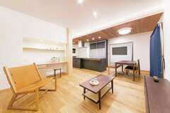 今も将来も快適に暮らせる自然素材の和モダン住宅