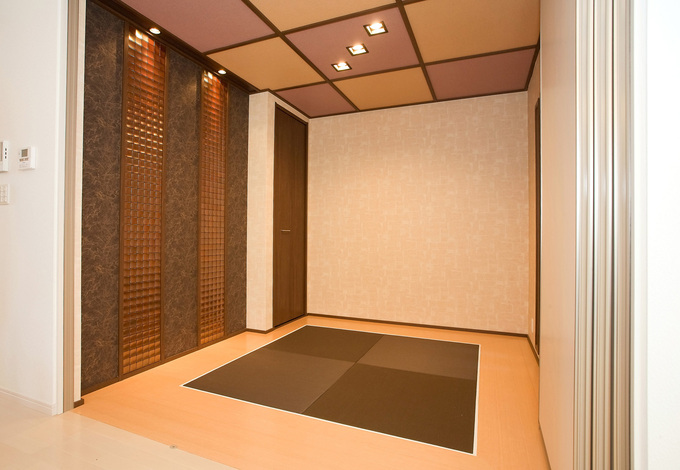 和室は タタミコーナーとしてお泊りに来たお客様のために独立した和室にと二種類の使い方が出来る イエタテ