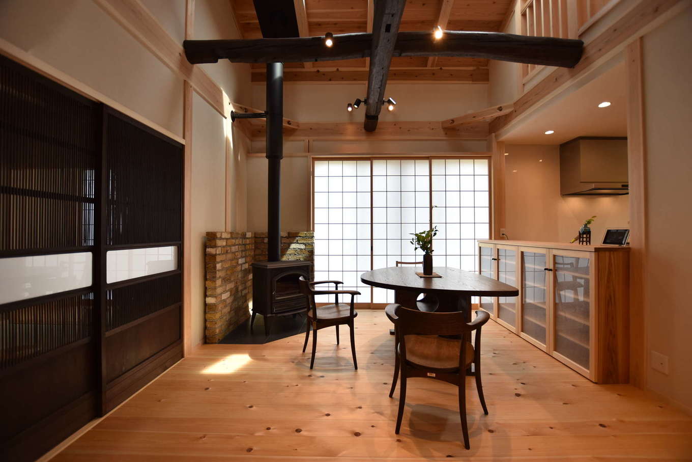 旧宅の面影を 今 に活かした 新しくも懐かしい家 戸田工務店の新築施工例 イエタテ