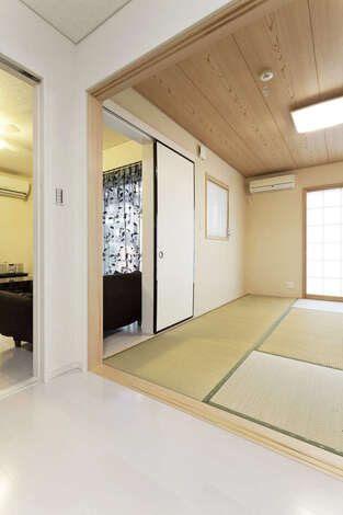 リビングと隣接した和室は 将来 両親と同居するため備えとして配置 イエタテ
