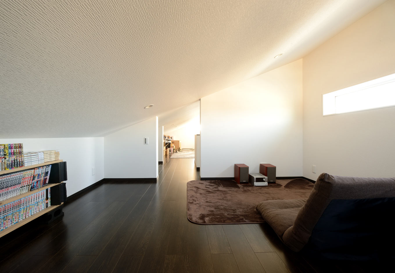 ロフトスペースはご主人の隠れ家 イエタテ