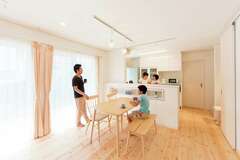 光熱費自給自足で豊かに暮らす　ZEH仕様の快適な住まい