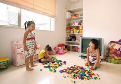 子どもたちの遊び部屋 勉強は1階でと決め 2階はのびのび遊ぶスペースに イエタテ